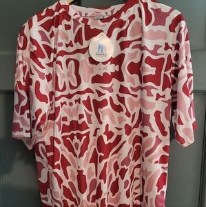 Family Plus Pink Camo Shirt. Size Medium. NWT.